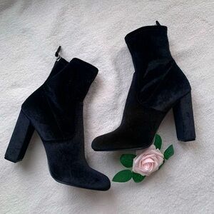 Steve Madden Brisk Black Velvet Block-Heel Sock Booties
